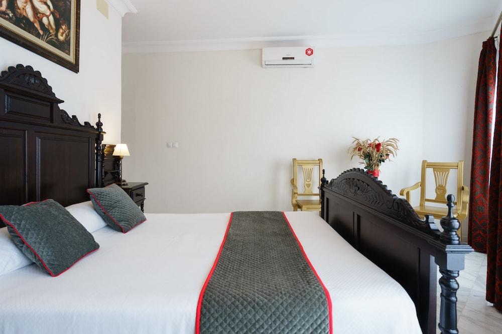Hostal Ciudad Trigueros Buitenkant foto