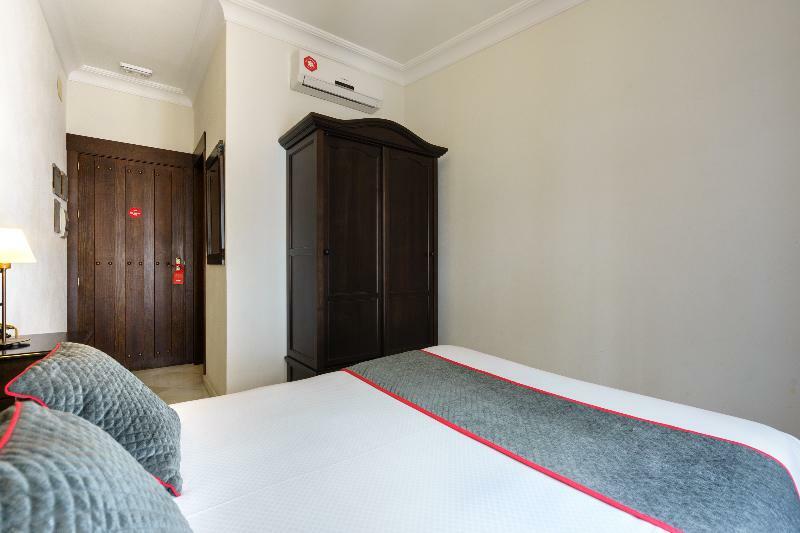 Hostal Ciudad Trigueros Buitenkant foto